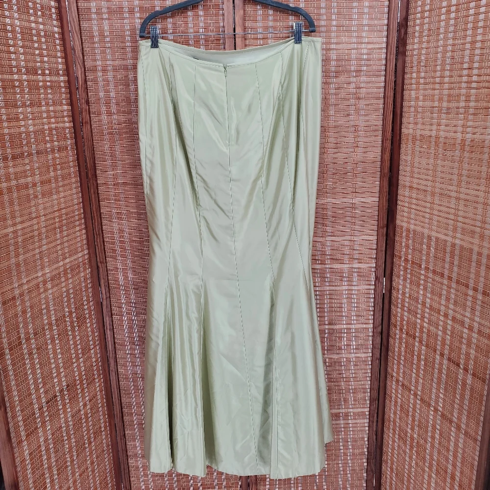 ♧ Carmen Marc Valvo Green Satin Mermaid Formal Skirt Size 16